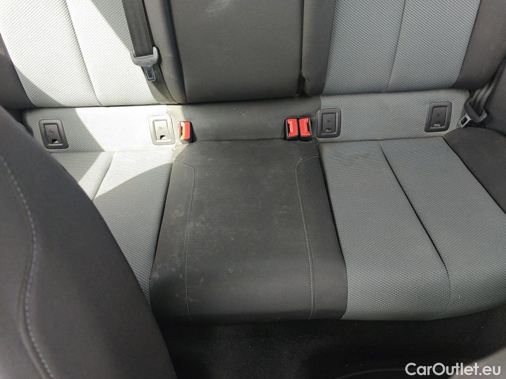  Audi  Q2 AUDI  / 2016 / 5P / todoterreno Design 30 TFSI 85kW (116CV) #6