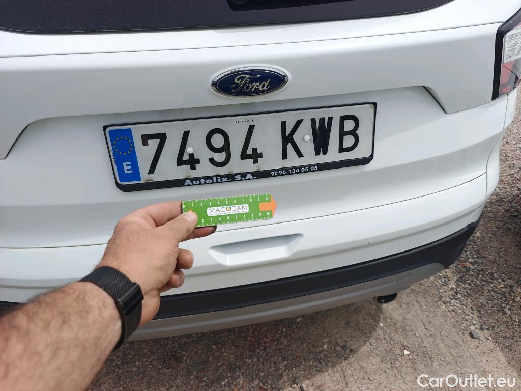  Ford  Kuga FORD  / 2016 / 5P / todoterreno 1.5 EcoBoost 88kW 4x2 Trend+ (CX) #19