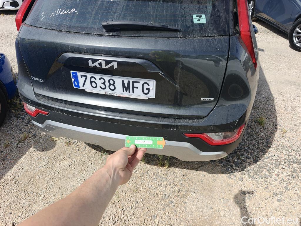  KIA  Niro KIA  / 2022 / 5P / crossover 1.6 GDi HEV 104kW (141CV) Concept #27