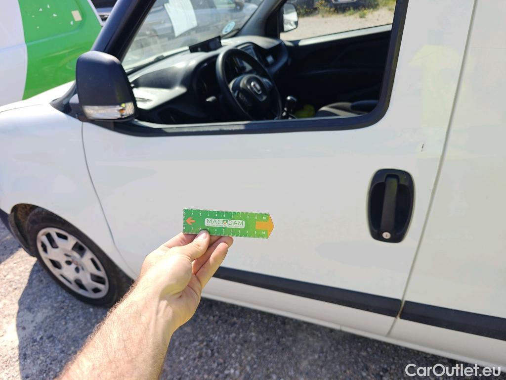  Fiat  Doblo FIAT Doblò Cargo/2015/4P/furgón derivado de turismo Cargo Maxi SX 1.6 Mjet 78kW (105CV)  Isotermo + Equipo de frio #25