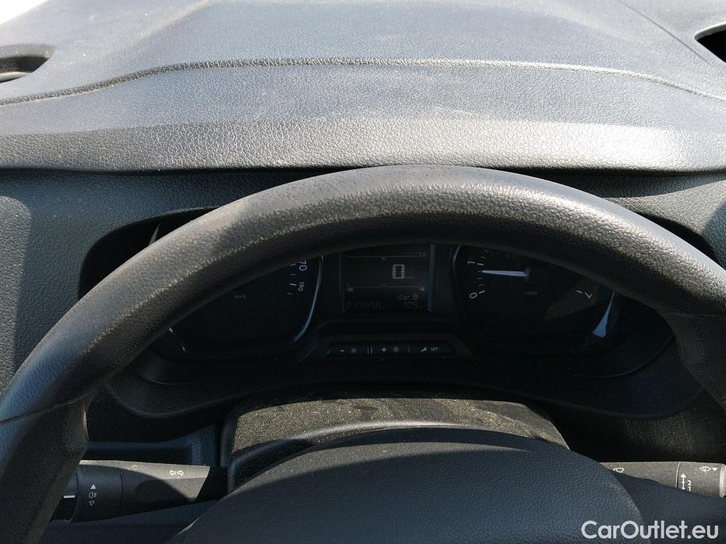  Citroen  Jumpy CITROEN  / 2016 / 4P / furgón Talla M BlueHDi 120 S&S 6v Control #23