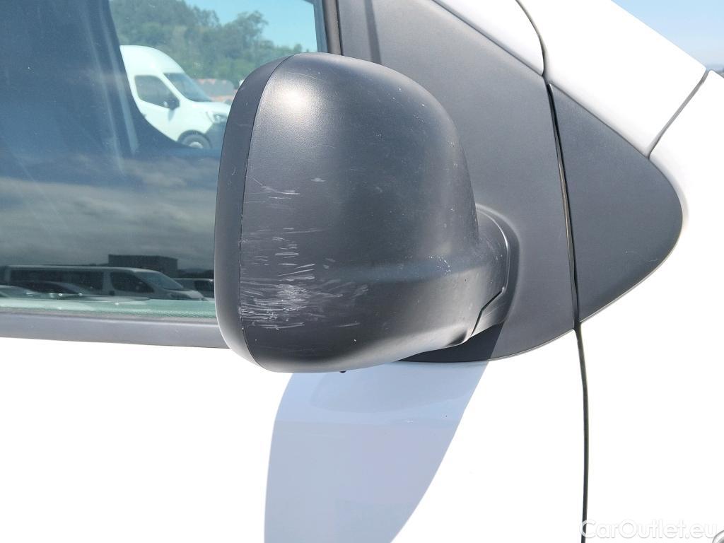  Citroen  Jumpy CITROEN  / 2016 / 4P / furgón Talla M BlueHDi 120 S&S 6v Control #31
