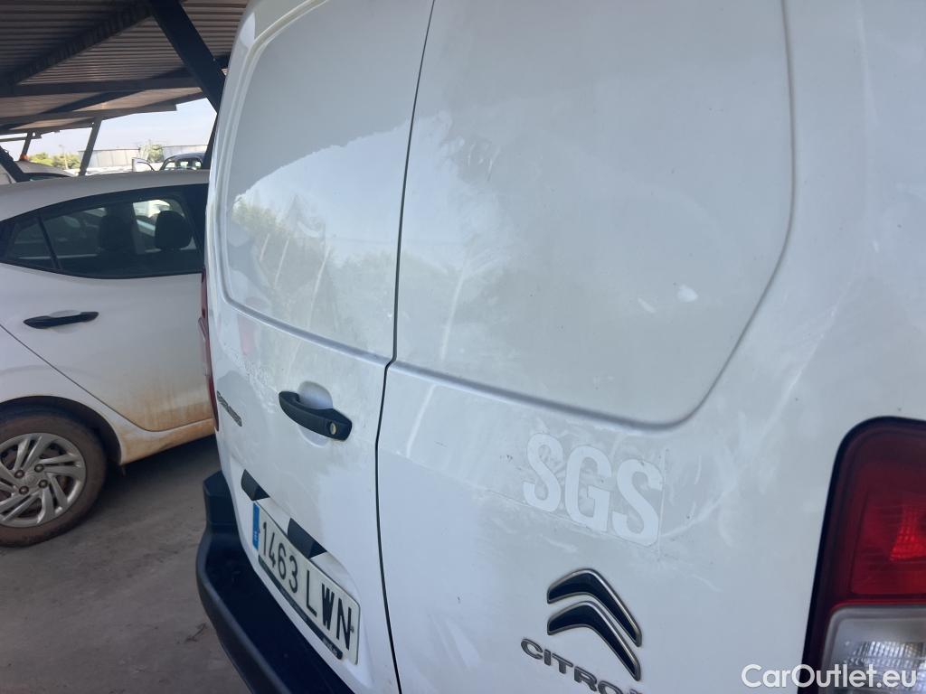  Citroen  Berlingo CITROEN  / 2018 / 4P / furgón derivado de turismo Talla XL BlueHDi 100 CONTROL #14