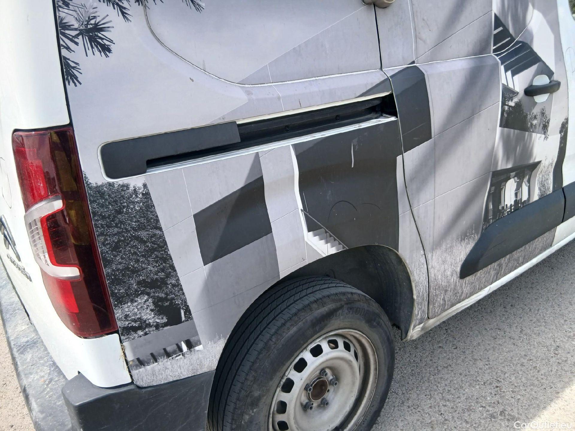  Citroen  Berlingo CITROEN  / 2018 / 3P / furgón derivado de turismo Talla M BlueHDi 100 CONTROL (AC2) #22