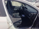  Toyota  Yaris TOYOTA  / 2017 / 5P / berlina con portón 1.5 Hybrid Advance #6