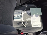  Toyota  Yaris TOYOTA  / 2017 / 5P / berlina con portón 1.5 Hybrid Advance #9
