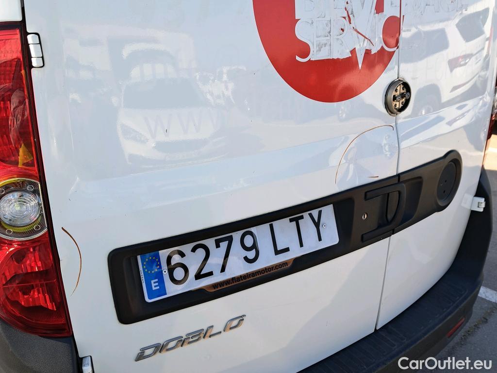  Fiat  Doblo FIAT Doblò Cargo/2015/3P/furgón derivado de turismo Cargo Base 1.6 Mjet 66kW (90CV) #3
