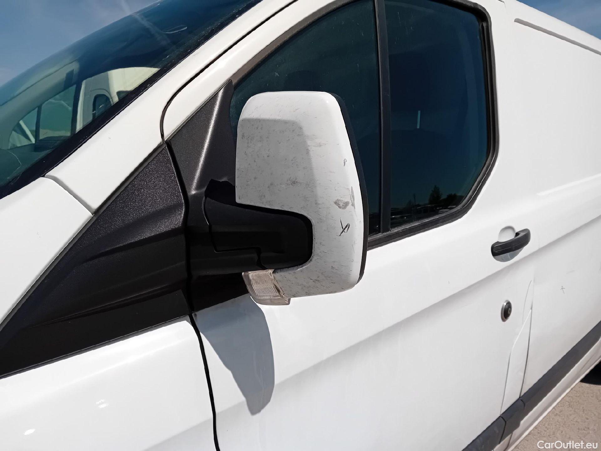  Ford  Transit  Custom Furgón 320 L2 Trend 2.0 TDCi 130CV MT6 E6dT #9