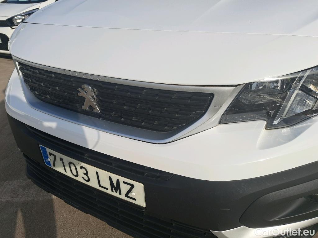 Peugeot  RIFTER PEUGEOT  / 2018 / 4P / combi Active Standard BlueHDi 73kW (IND) #3