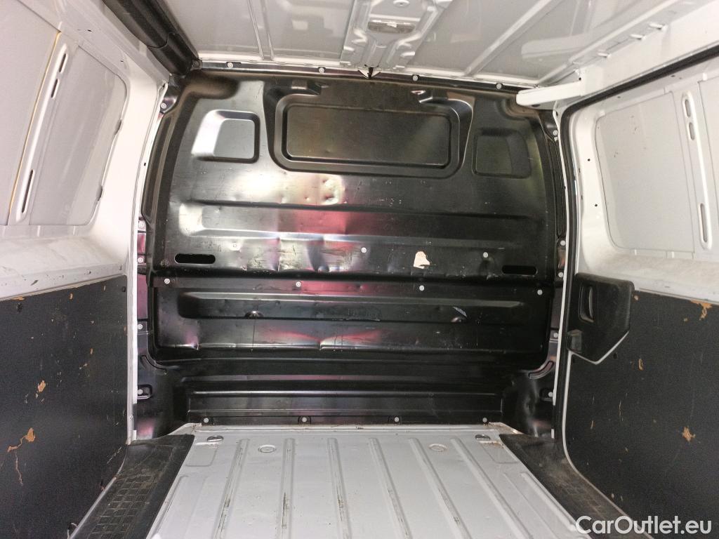  Opel  Vivaro OPEL -e / 2019 / 4P / furgón BEV 230 Select M Std #17