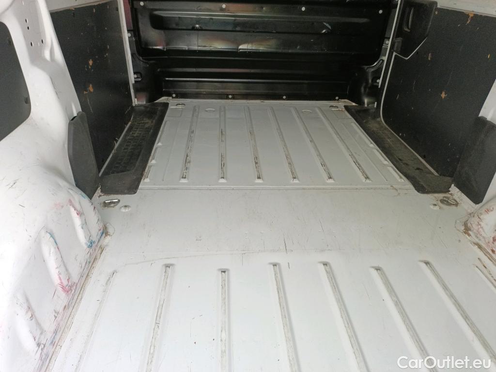  Opel  Vivaro OPEL -e / 2019 / 4P / furgón BEV 230 Select M Std #11