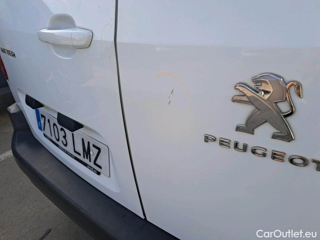  Peugeot  RIFTER PEUGEOT  / 2018 / 4P / combi Active Standard BlueHDi 73kW (IND) #52