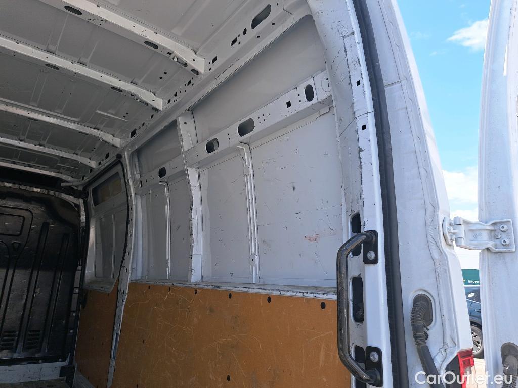  Renault  Master RENAULT  / 2019 / 4P / furgón Furgón T L3H2 3500 Bl dCi 100 kW(135CV) #2