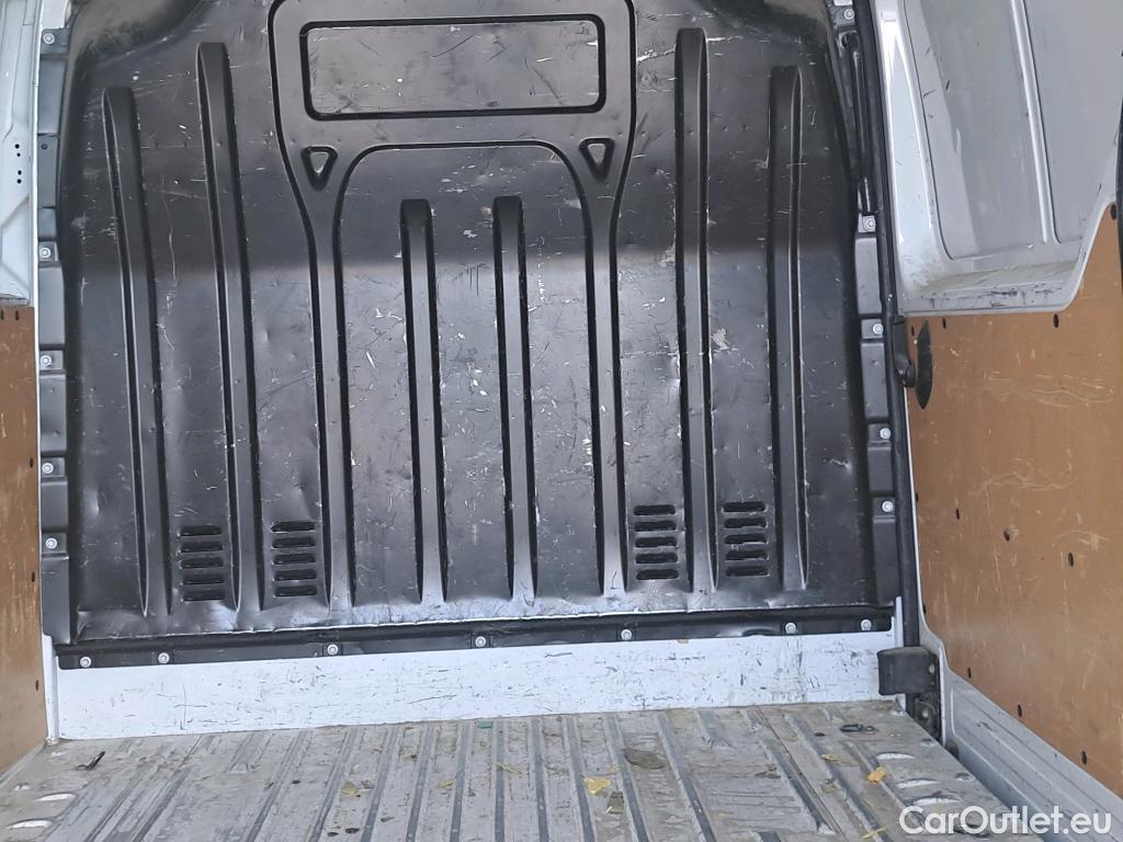  Renault  Master RENAULT  / 2019 / 4P / furgón Furgón T L3H2 3500 Bl dCi 100 kW(135CV) #41