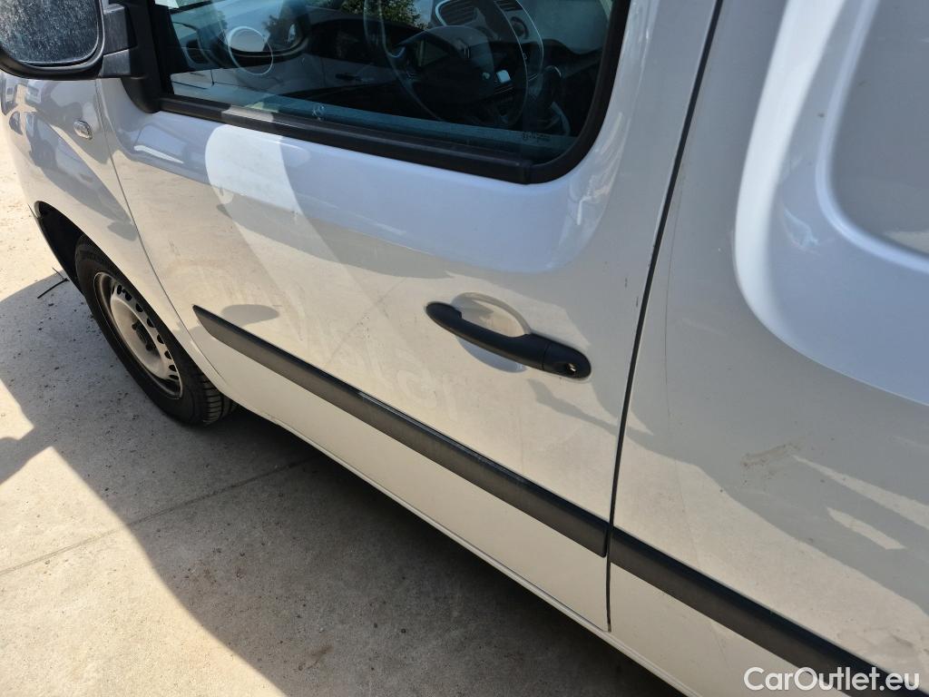  Renault  Kangoo RENAULT  Furgón/2013/3P/furgón derivado de turismo Profesional dCi 55 kW (75 CV) #14