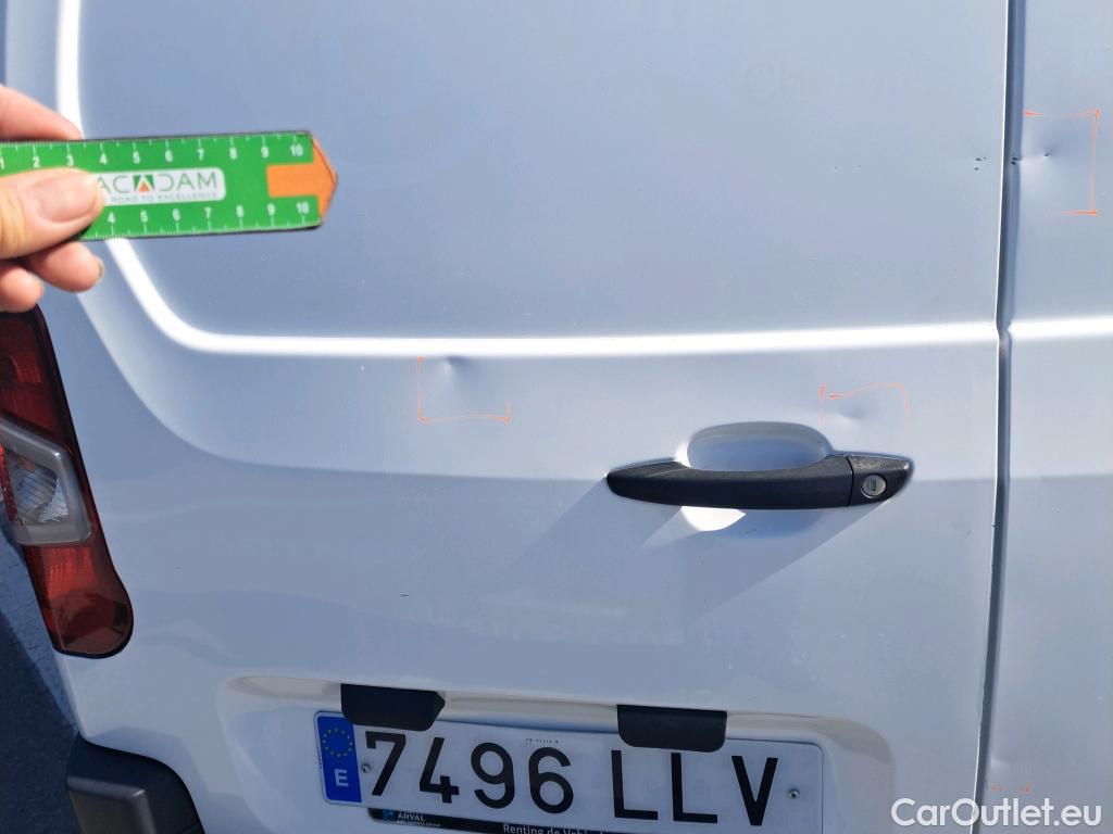  Peugeot  Partner PEUGEOT  / 2018 / 3P / furgón derivado de turismo Pro Standard 600kg BlueHDi 73kW (AC) #14