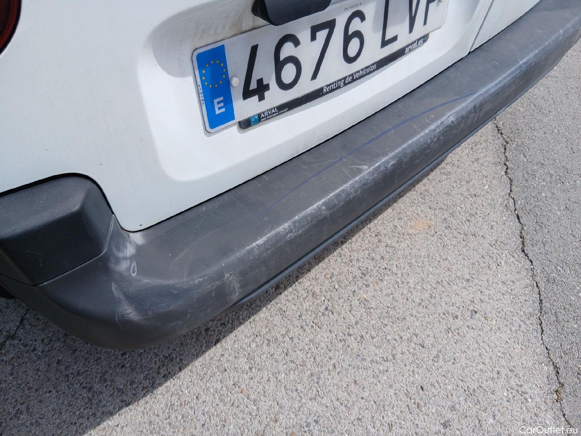  Peugeot  Partner PEUGEOT  / 2018 / 4P / furgón derivado de turismo Premium Standard 600kg BlueHDi 73kW (AC) #32