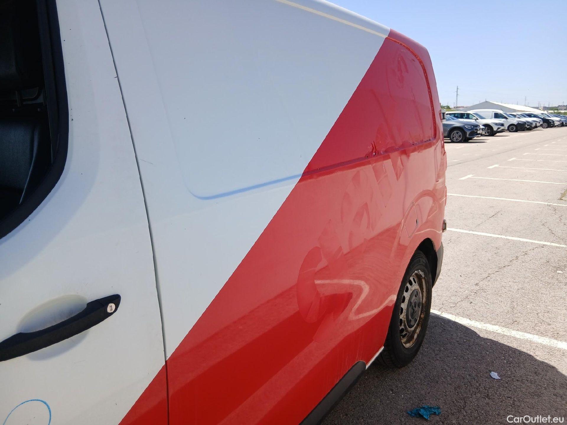  Peugeot  Expert PEUGEOT  / 2016 / 4P / furgón Furgón Pro BlueHDi 85KW (115CV) Standard #11