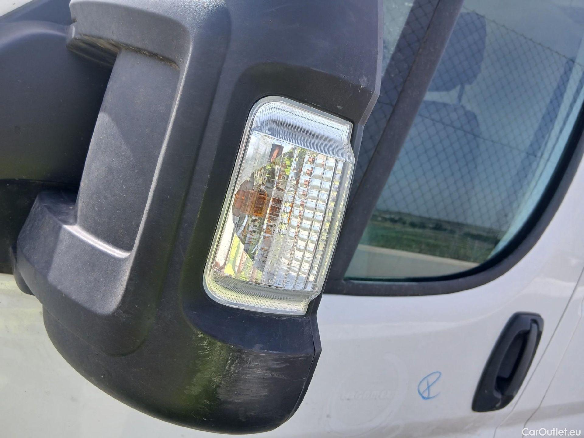  Opel  Movano OPEL  / 2021 / 4P / furgón Furgón Base L2H2 3.5T 2.2 BlueHDi 103kW #19