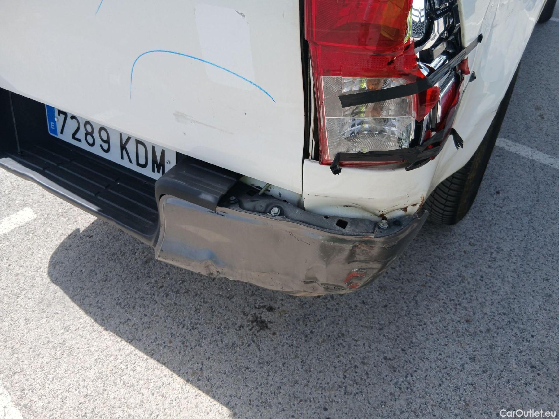  Toyota  Hilux TOYOTA  VU 2p 7G pickup 2.4 D-4D Cabina Extra GX 4x4 #57