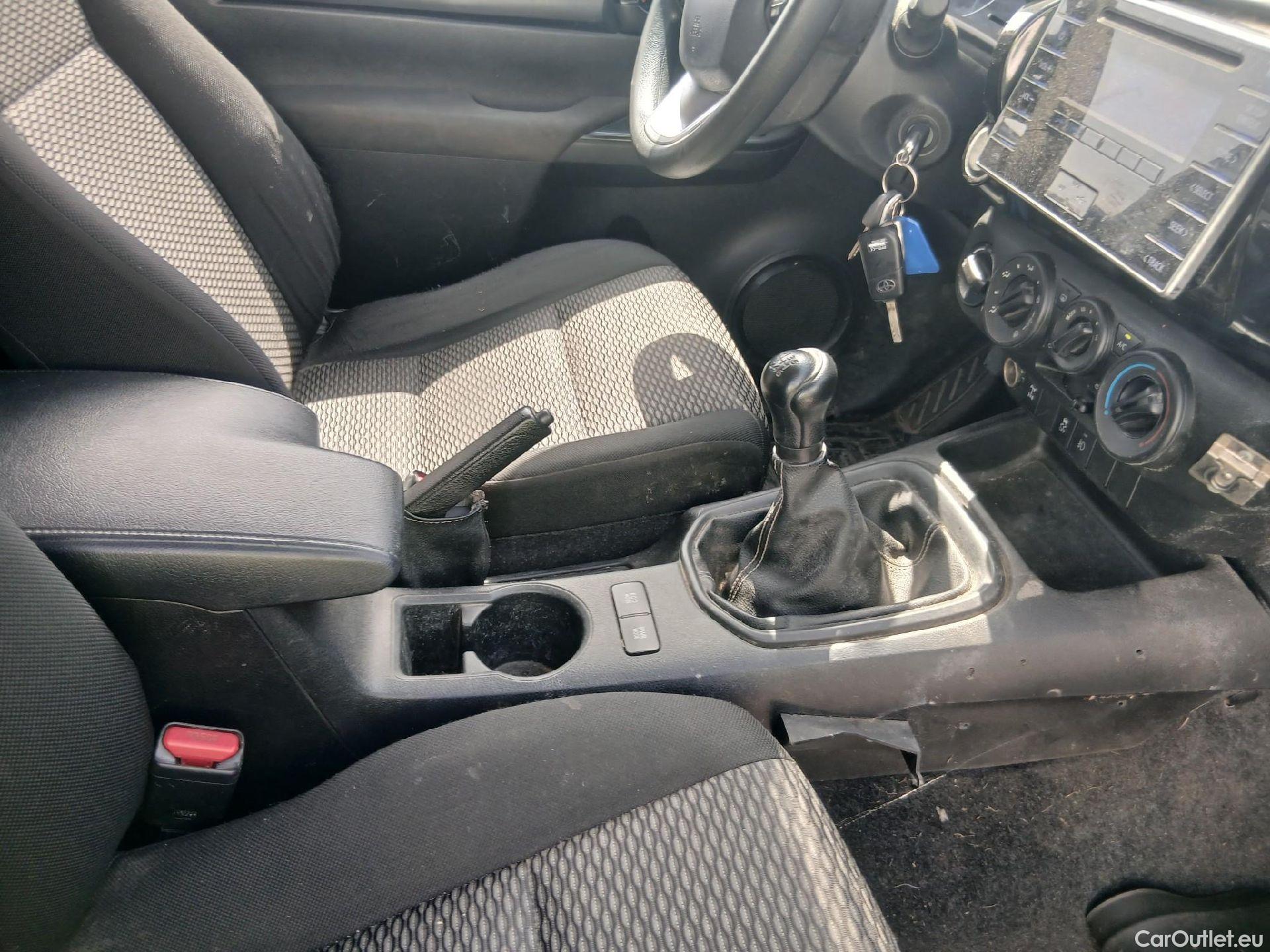  Toyota  Hilux TOYOTA  VU 2p 7G pickup 2.4 D-4D Cabina Extra GX 4x4 #49