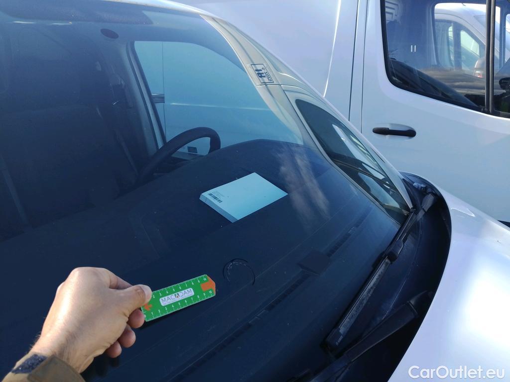  Land Rover  Discovery VOLKSWAGEN Transporter / 2020 / 4P / furgón Furgón Corto TN 2.0 TDI 110kW 4MO #1