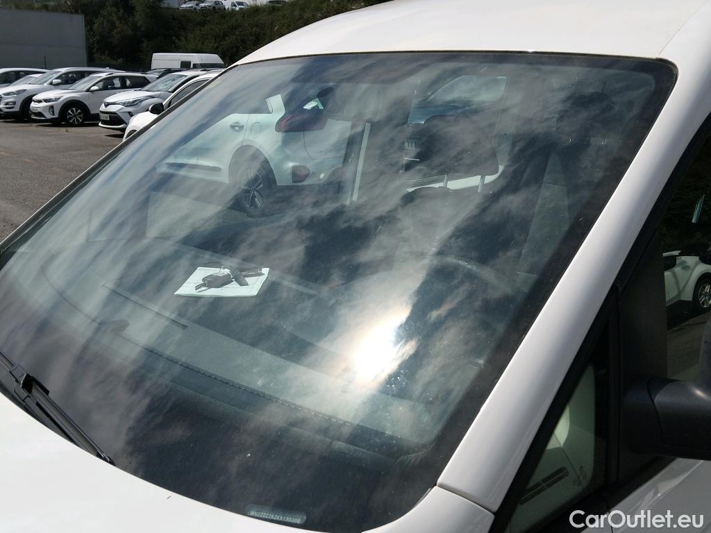  Volkswagen  Caddy VOLKSWAGEN  / 2015 / 4P / combi Profesional Kombi 2.0 TDI 55kW BMT #1