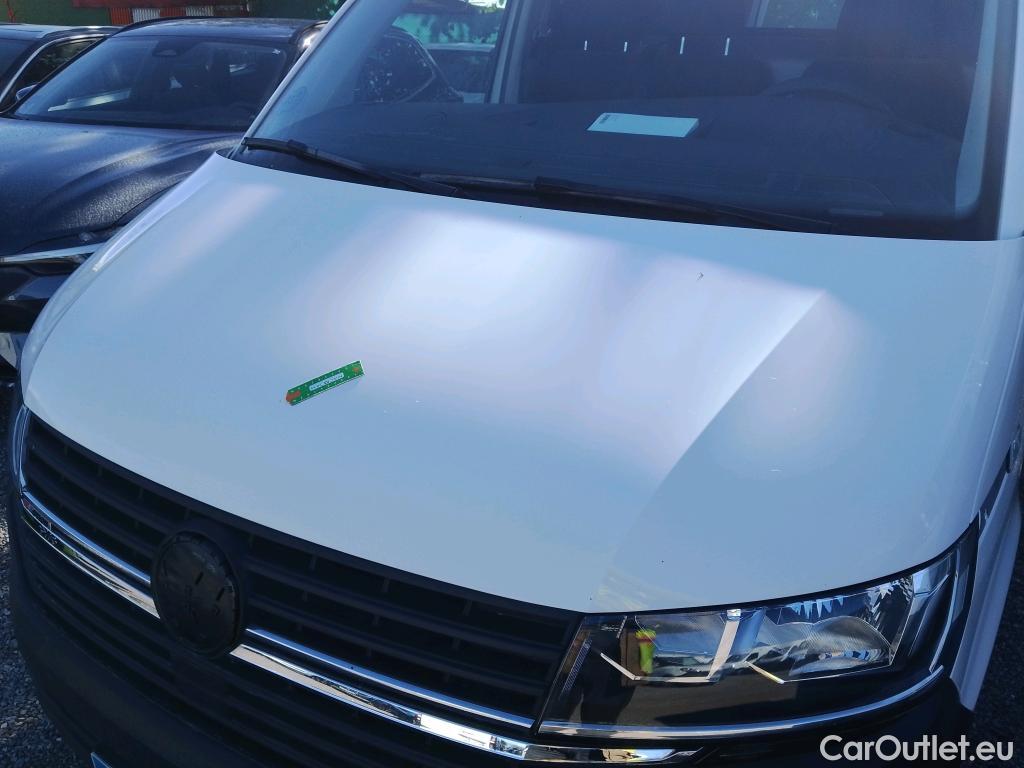  Land Rover  Discovery VOLKSWAGEN Transporter / 2020 / 4P / furgón Furgón Corto TN 2.0 TDI 110kW 4MO #29
