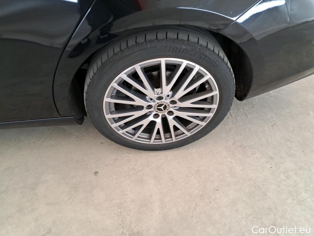  Mercedes  CLA-Klasse MERCEDES-BENZ CLA Coupe  2019  4P  Coupé CLA 180 d Business Line BA8 #13