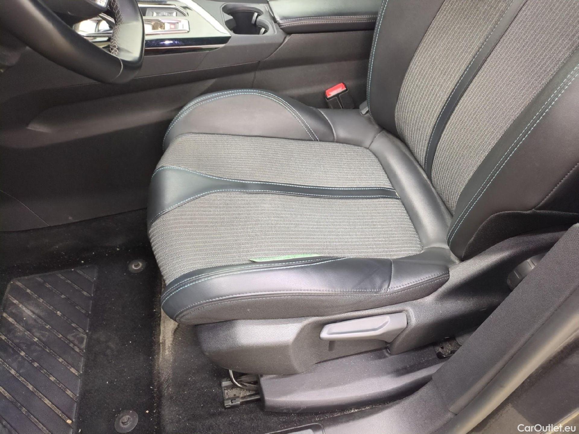  Peugeot  3008  Allure Pack 1.5 HDi 130CV BVA8 E6d #5
