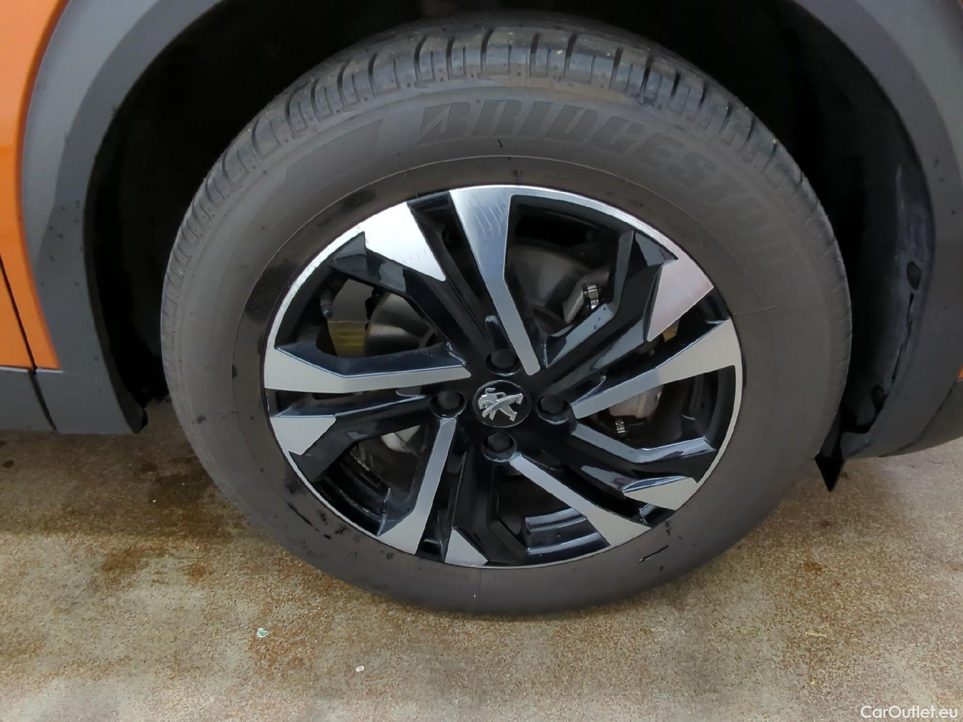  Peugeot  2008  Allure 1.5 HDi 130CV BVA8 E6d #5