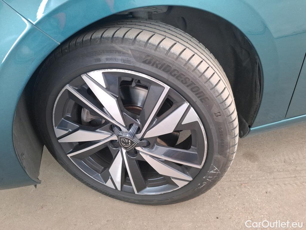  Peugeot  308  SW Allure 1.2 PureTech 130CV BVA8 E6d #9