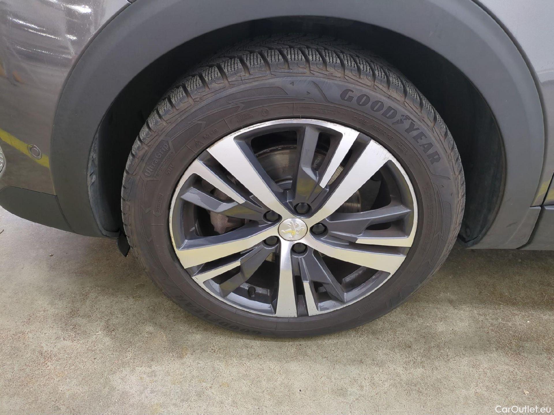  Peugeot  3008  Allure Pack 1.5 HDi 130CV BVA8 E6d #1