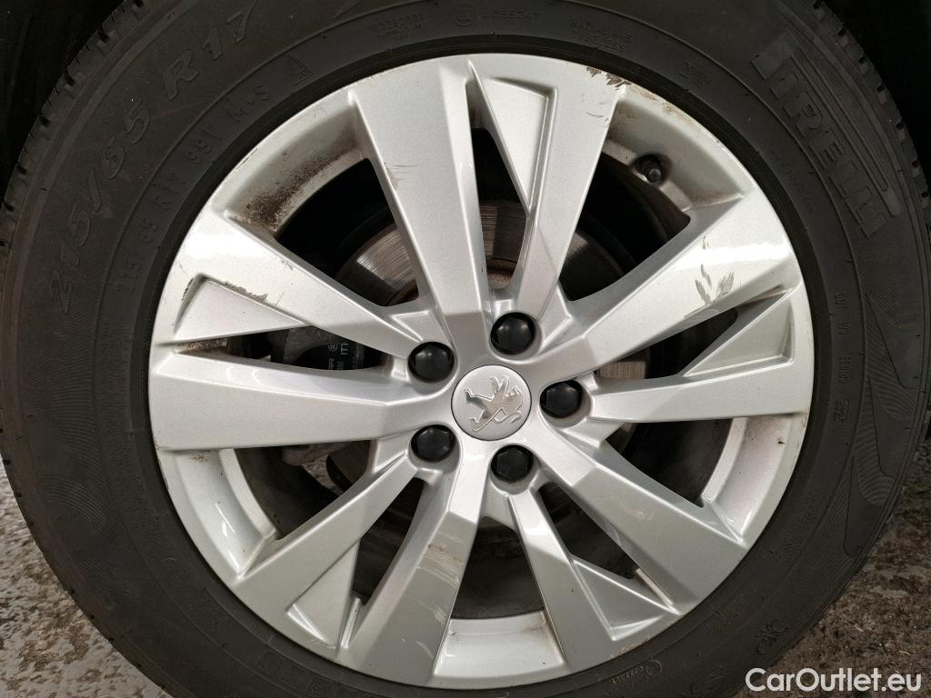  Peugeot  5008  Active Business 1.2 PureTech 130CV BVM6 7 Sieges E6 #42