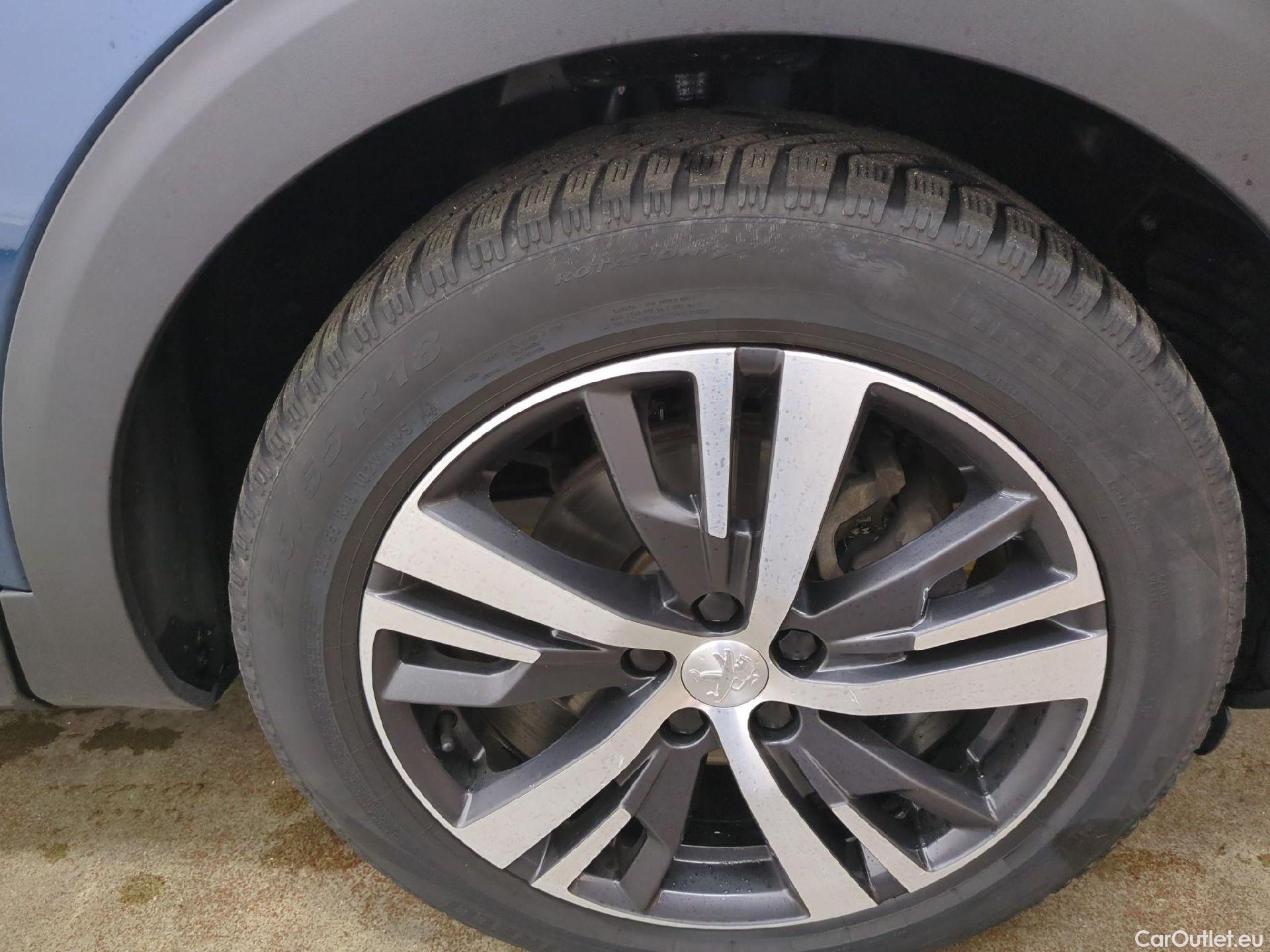  Peugeot  5008  Allure Pack 1.5 HDi 130CV BVA8 7 Sieges E6d #5