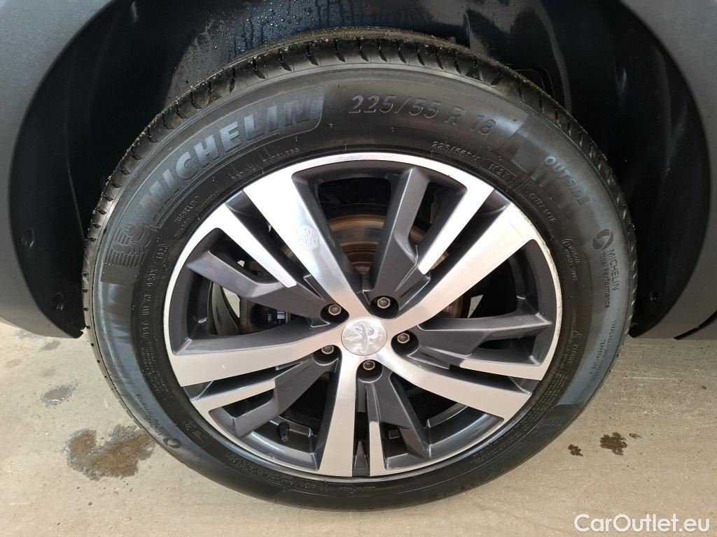  Peugeot  5008  Allure 1.2 PureTech 130CV BVA8 7 Sieges E6d #6