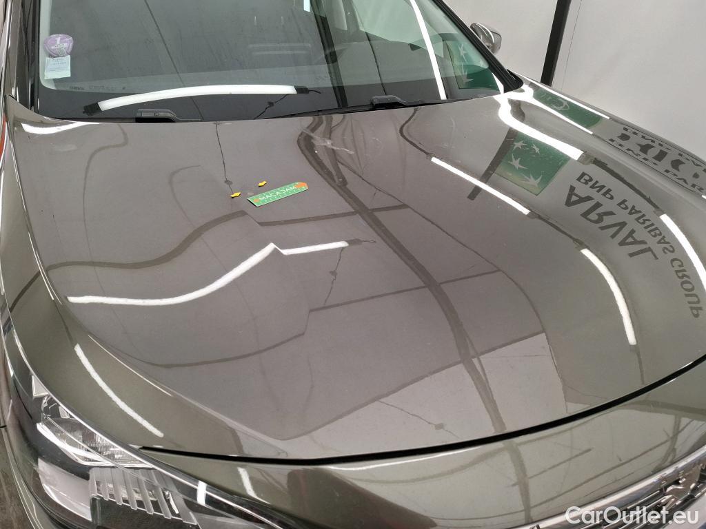 Peugeot  5008  Active Business 1.2 PureTech 130CV BVM6 7 Sieges E6 #9