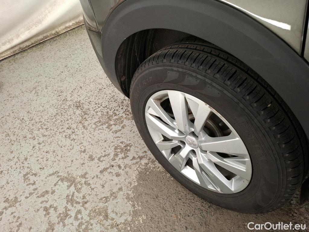  Peugeot  5008  Active Business 1.2 PureTech 130CV BVM6 7 Sieges E6 #41