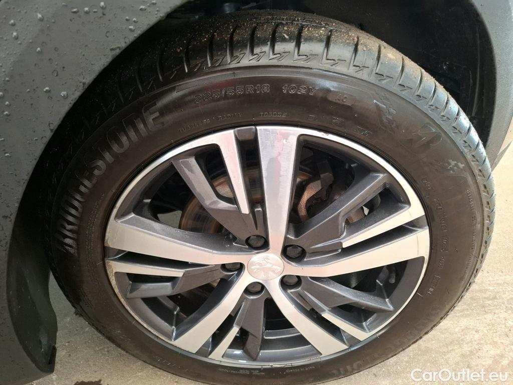 Peugeot  5008  Allure 1.2 PureTech 130CV BVA8 7 Sieges E6d #9