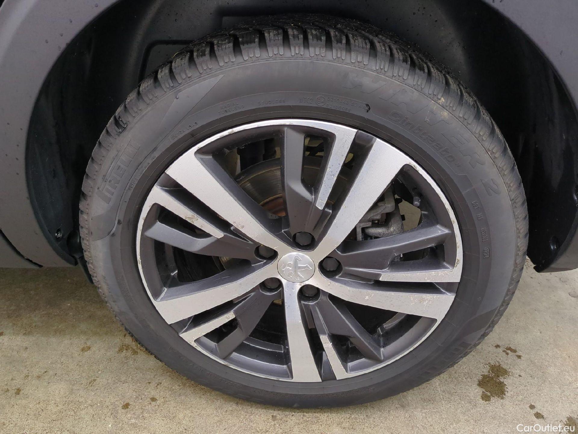  Peugeot  5008  Allure Pack 1.5 HDi 130CV BVA8 7 Sieges E6d #12