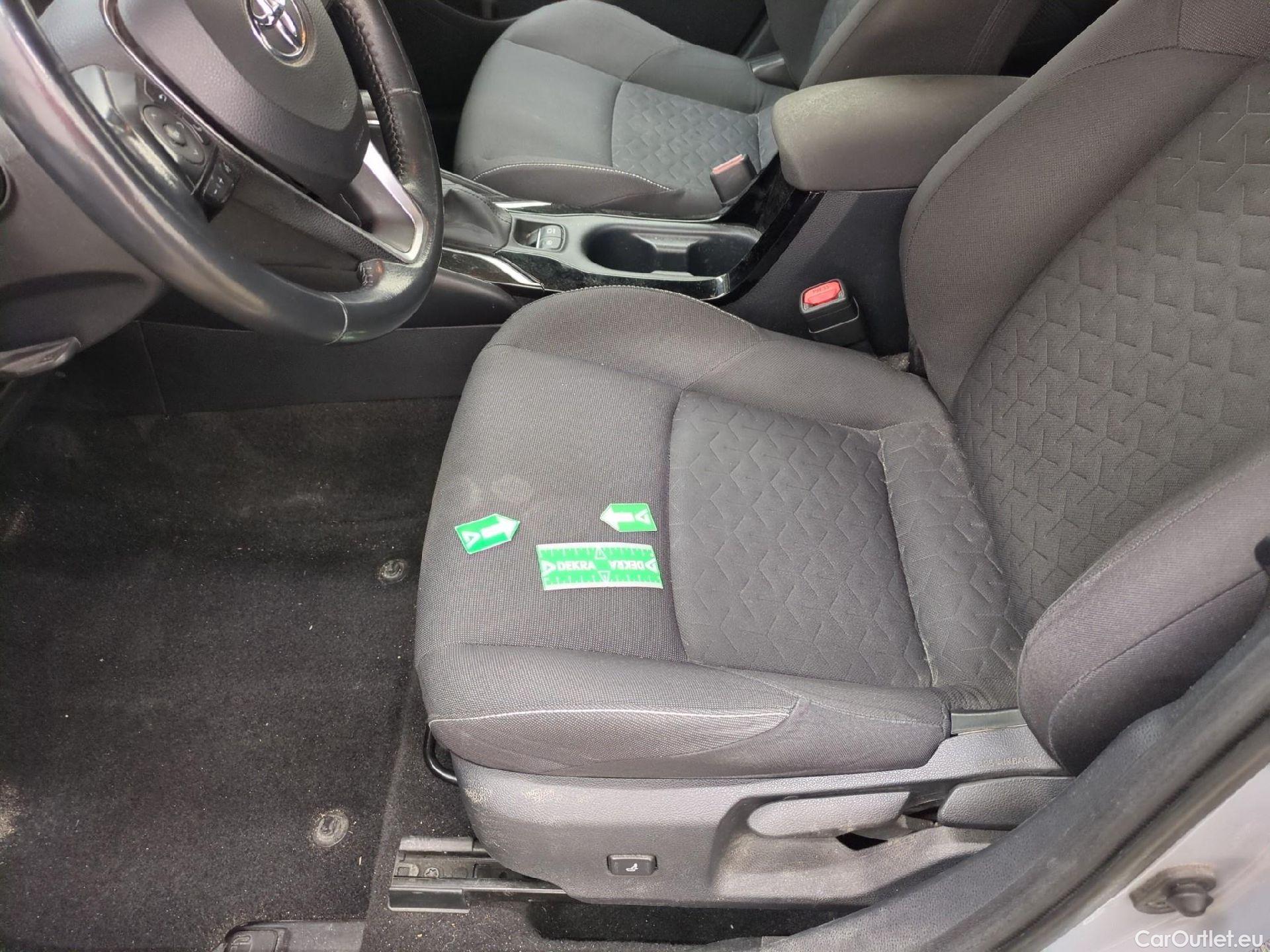 Toyota  Corolla TOYOTA  Touring Sports / 2018 / 5P / Break Hybride 122h Dynamic Business Stage Acad #1