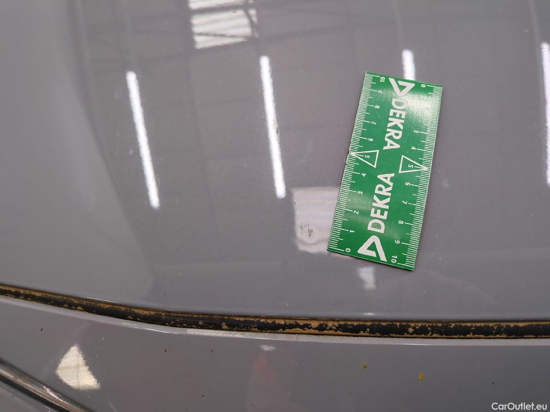  Toyota  Corolla TOYOTA  Touring Sports / 2018 / 5P / Break Hybride 122h Dynamic Business Stage Acad #48