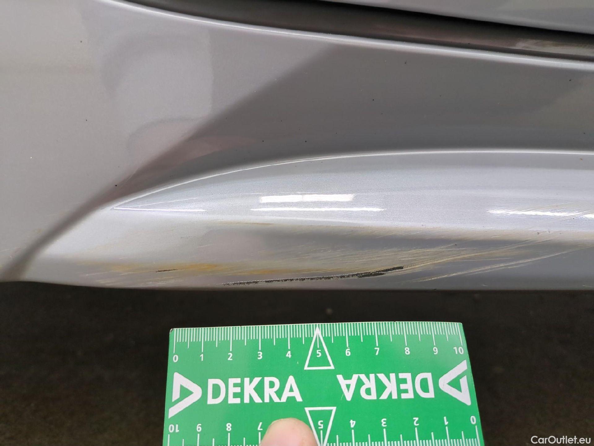  Toyota  Corolla TOYOTA  Touring Sports / 2018 / 5P / Break Hybride 122h Dynamic Business Stage Acad #42