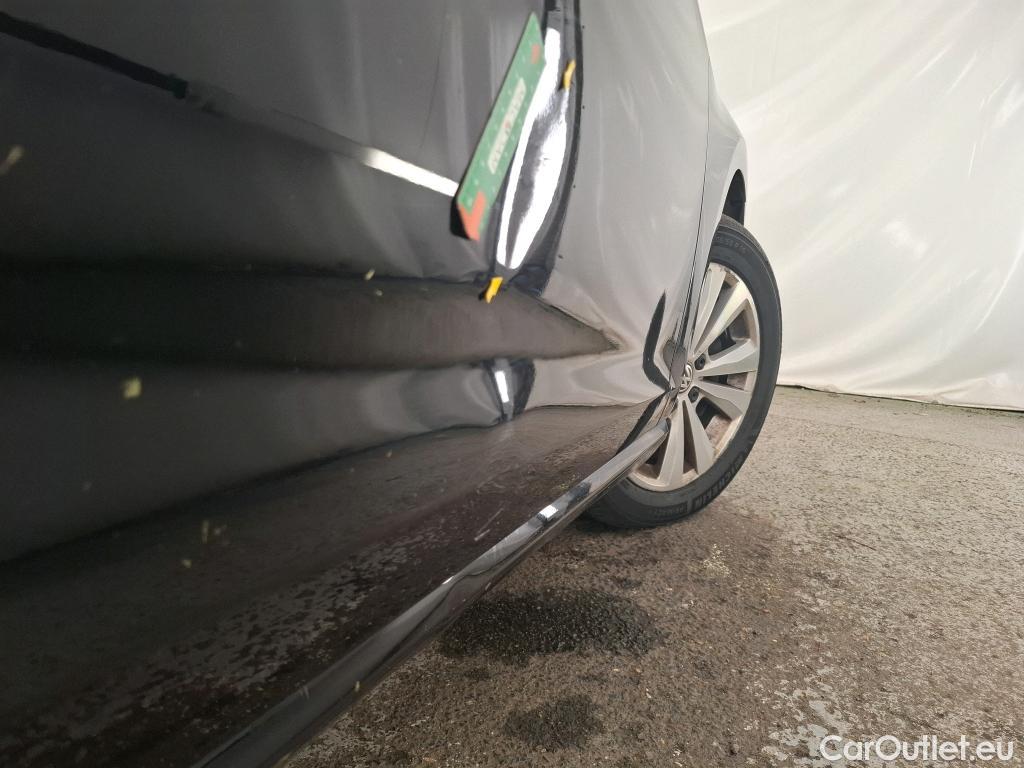  Volkswagen  Golf  VII Berline Confortline Business BMT 1.0 TSI 115CV BVA7 E6dT #10