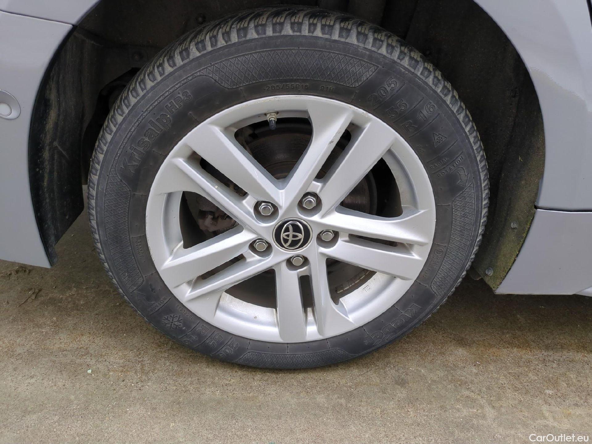  Toyota  Corolla TOYOTA  Touring Sports / 2018 / 5P / Break Hybride 122h Dynamic Business Stage Acad #4