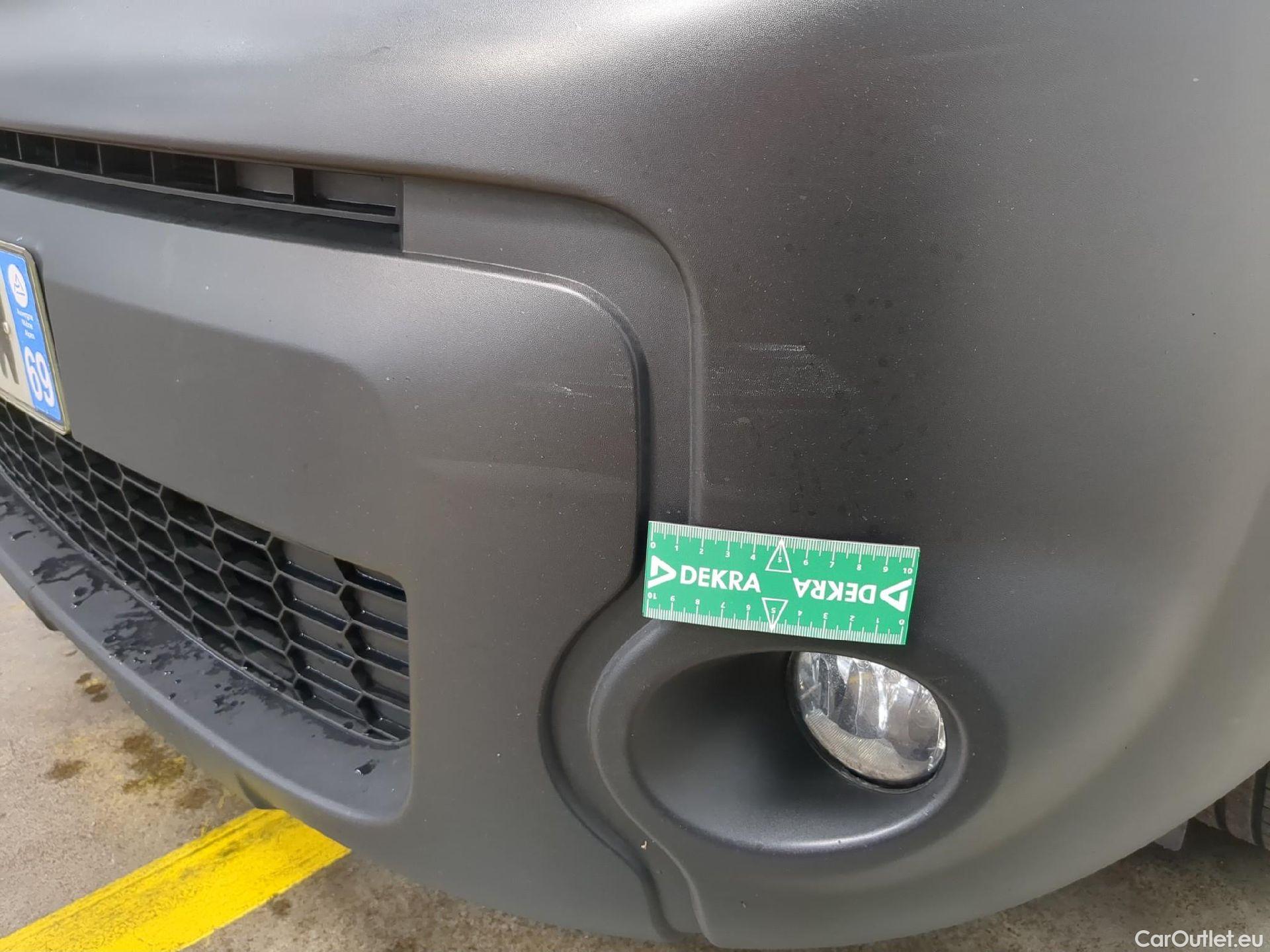  Renault  Kangoo RENAULT  Express / 2013 / 4P / Fourgonnette Extra R-Link dCi 90 #17