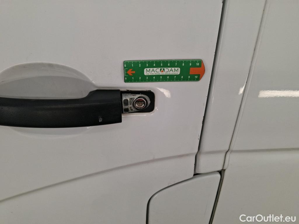  Renault  Master  III Fourgon L2H2 3 5 Grand Confort dCi 135CV BVM6 E6dT #35