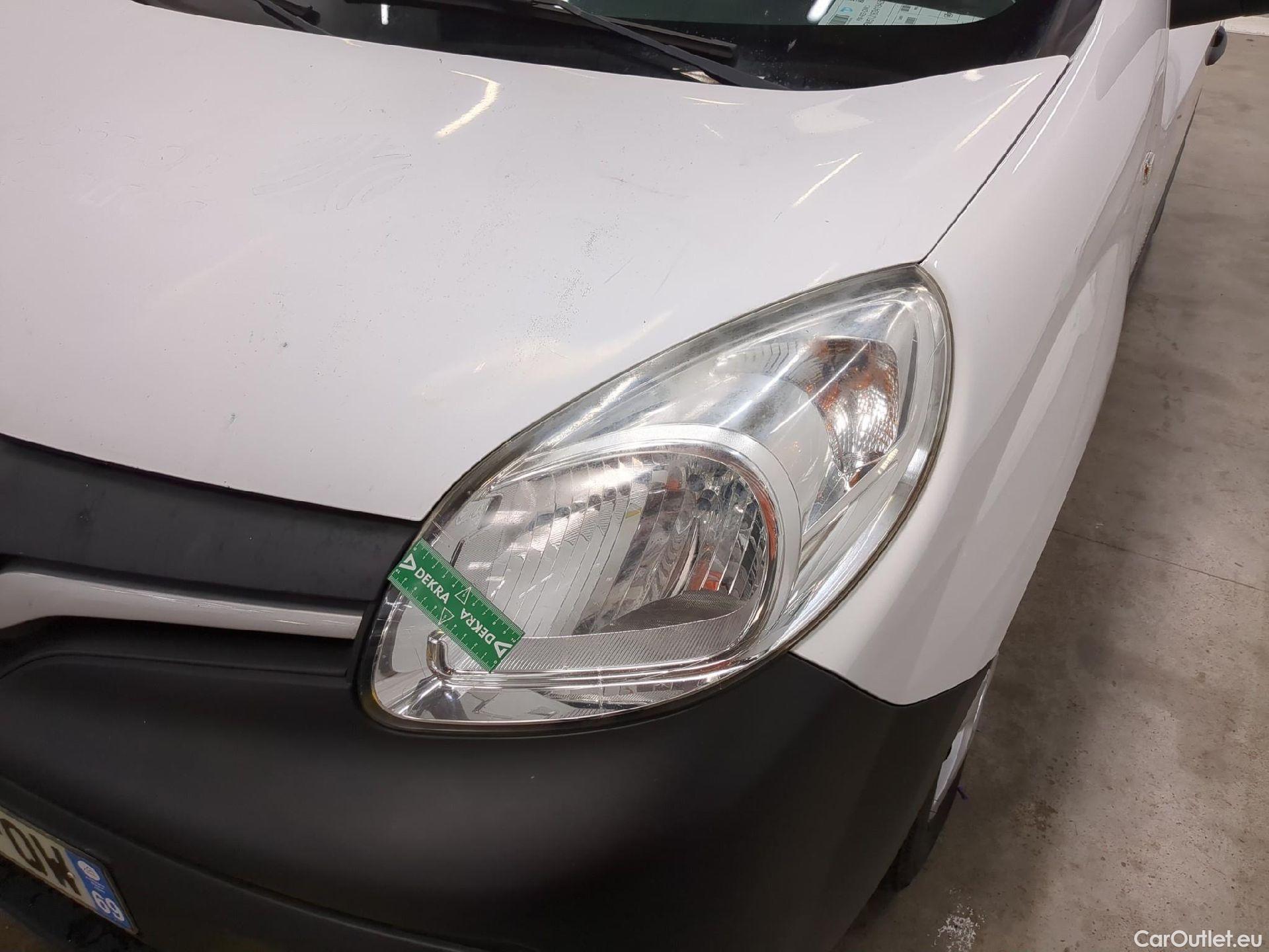  Renault  Kangoo RENAULT  Express / 2013 / 4P / Fourgonnette Extra R-Link dCi 90 #18