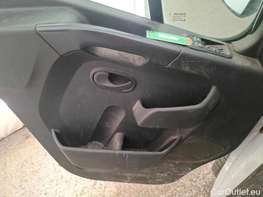  Renault  Master  III Fourgon L2H2 3 5 Grand Confort dCi 135CV BVM6 E6dT #42