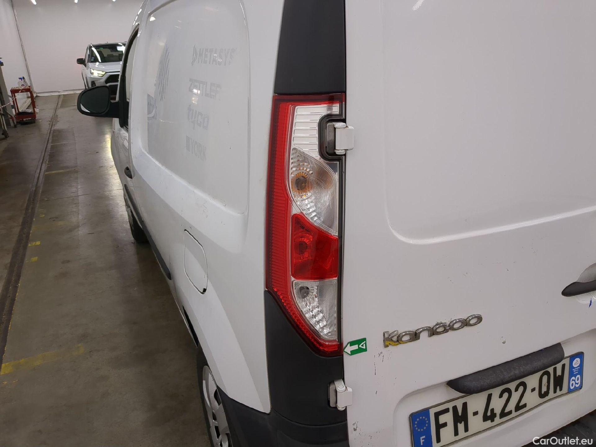  Renault  Kangoo RENAULT  Express / 2013 / 4P / Fourgonnette Extra R-Link dCi 90 #27